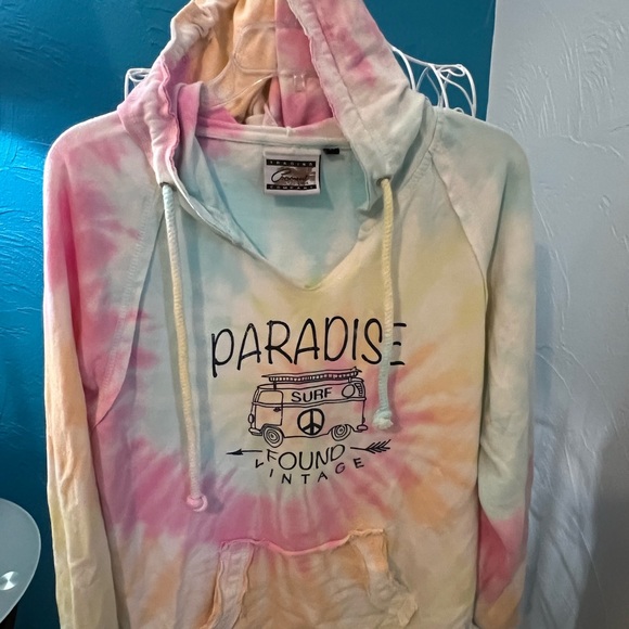 Coconut creek, trading company, sweatshirt, size medium - Picture 2 of 4